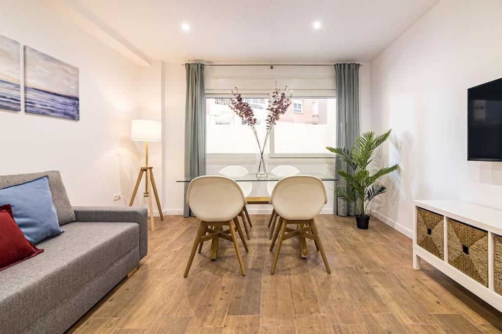 Malagueta Apartments マラガ エクステリア 写真