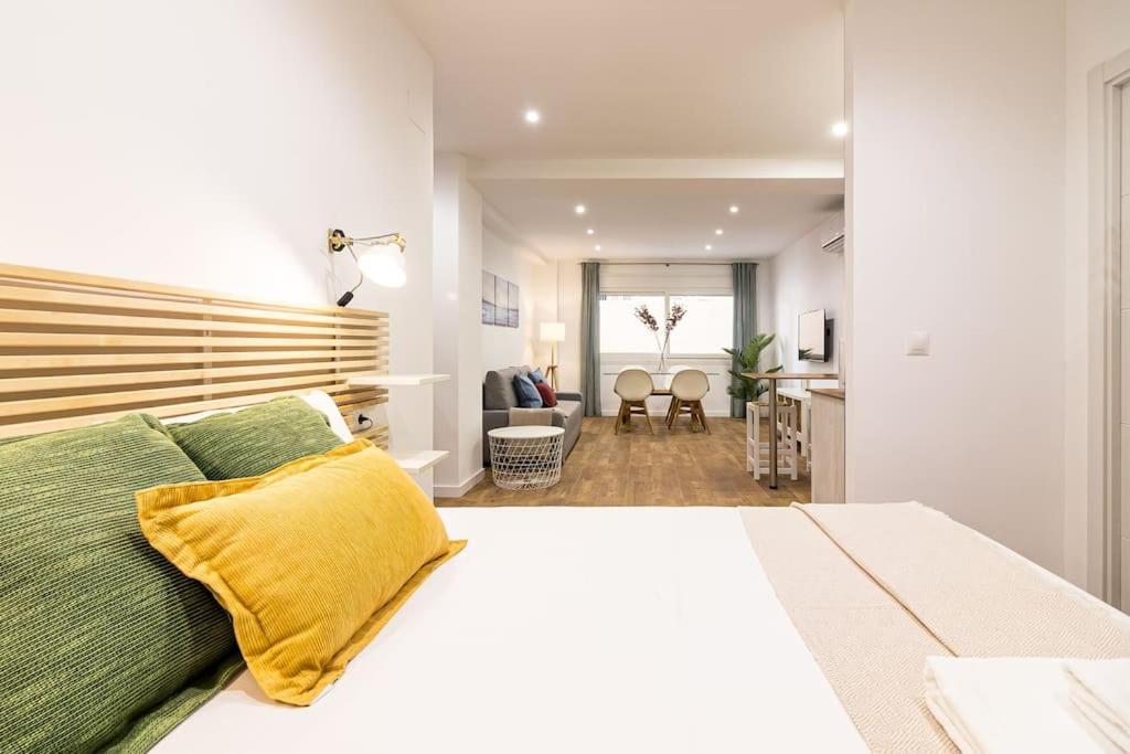 Malagueta Apartments マラガ エクステリア 写真